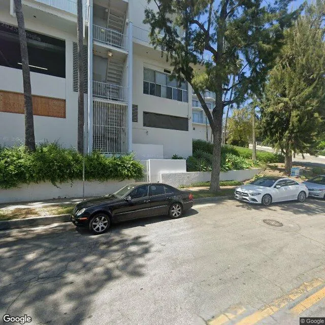 8300 De Longpre Ave, West Hollywood, California 90069
