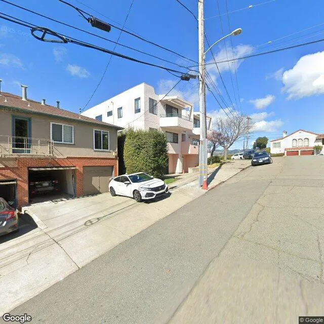 888 Vermont St, Oakland, California 94610-2157