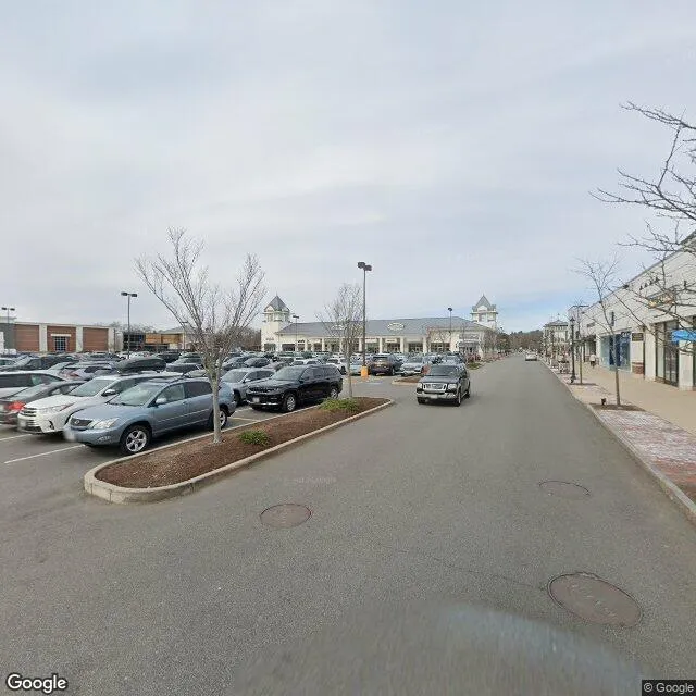 94-98 Derby St, Hingham, Massachusetts 02043-4220