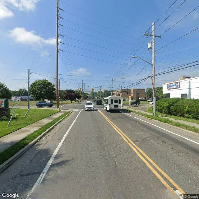 984 Waverly Ave, Holtsville, New York 11742