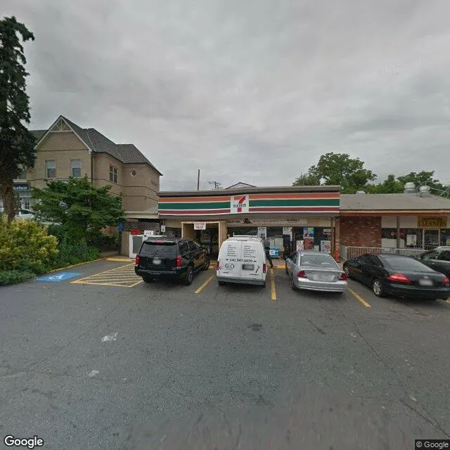 9908 Georgetown Pike, Great Falls, Virginia 22066